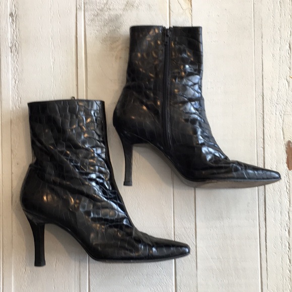 Stuart Weitzman Patent Leather Crocodile Boots - Picture 4 of 9